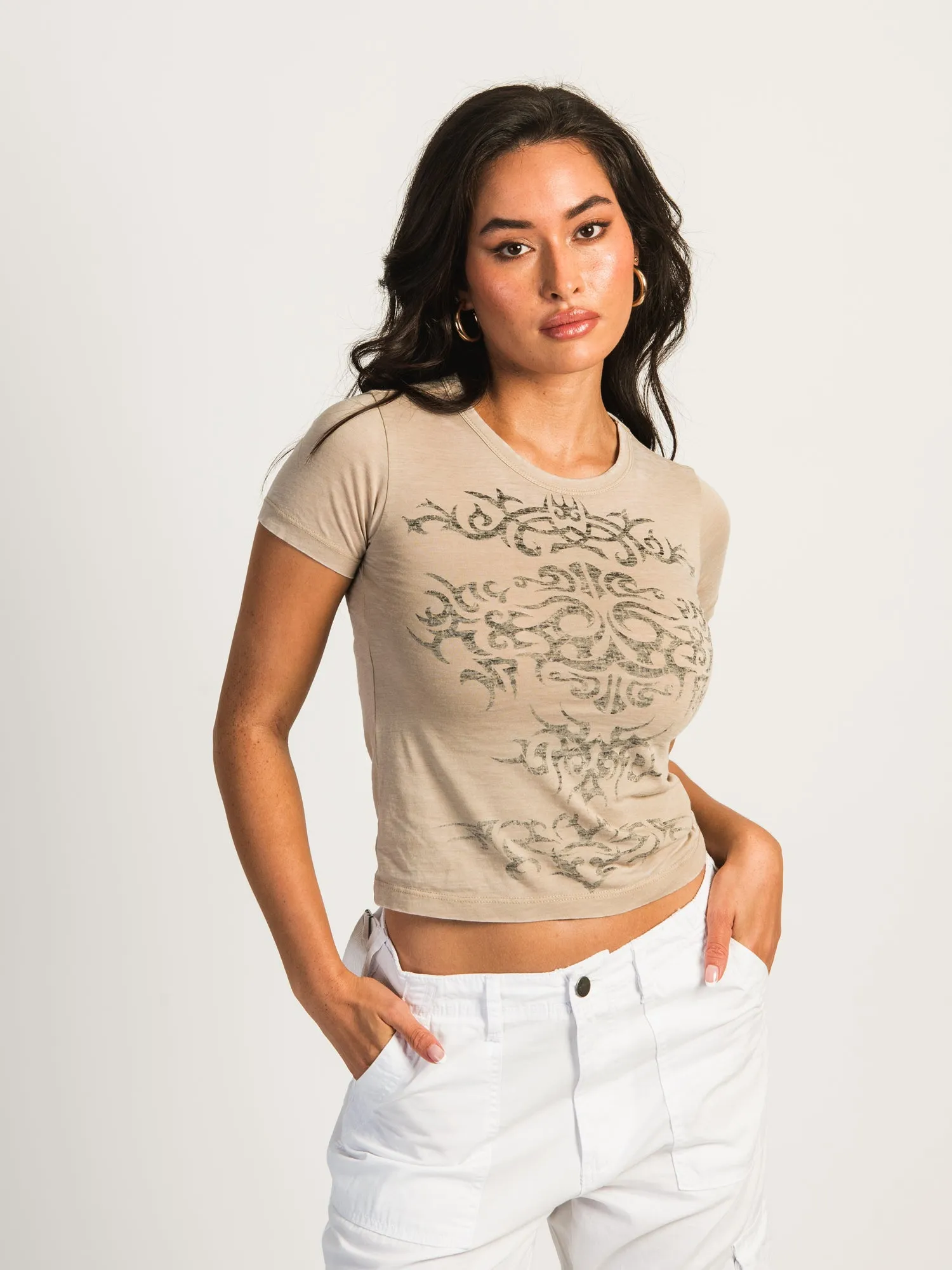 HARLOW STEVIE TEE - BEIGE