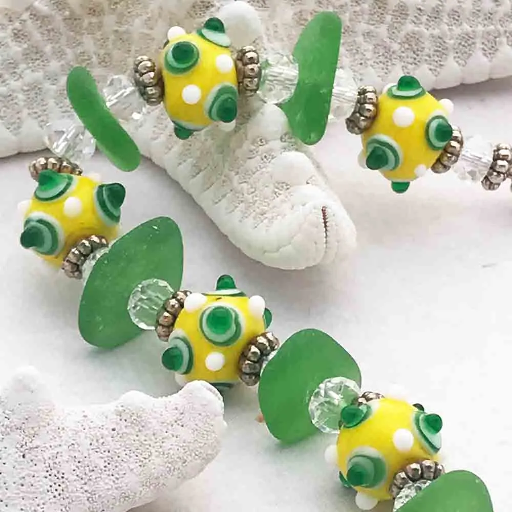 Kelly Green Sea Glass with Bright Yellow and Green Lampwork Glass Bracelet | #2019