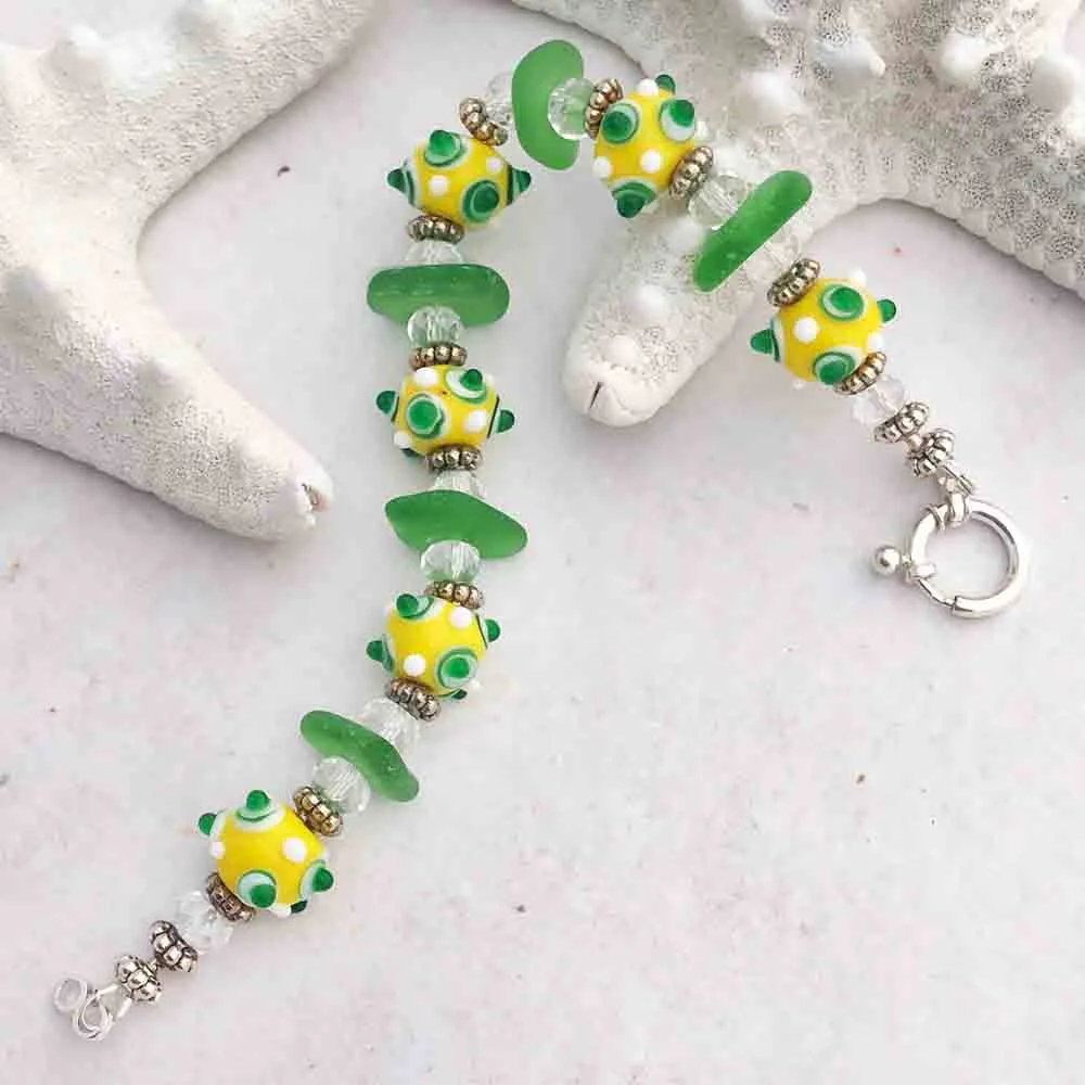 Kelly Green Sea Glass with Bright Yellow and Green Lampwork Glass Bracelet | #2019