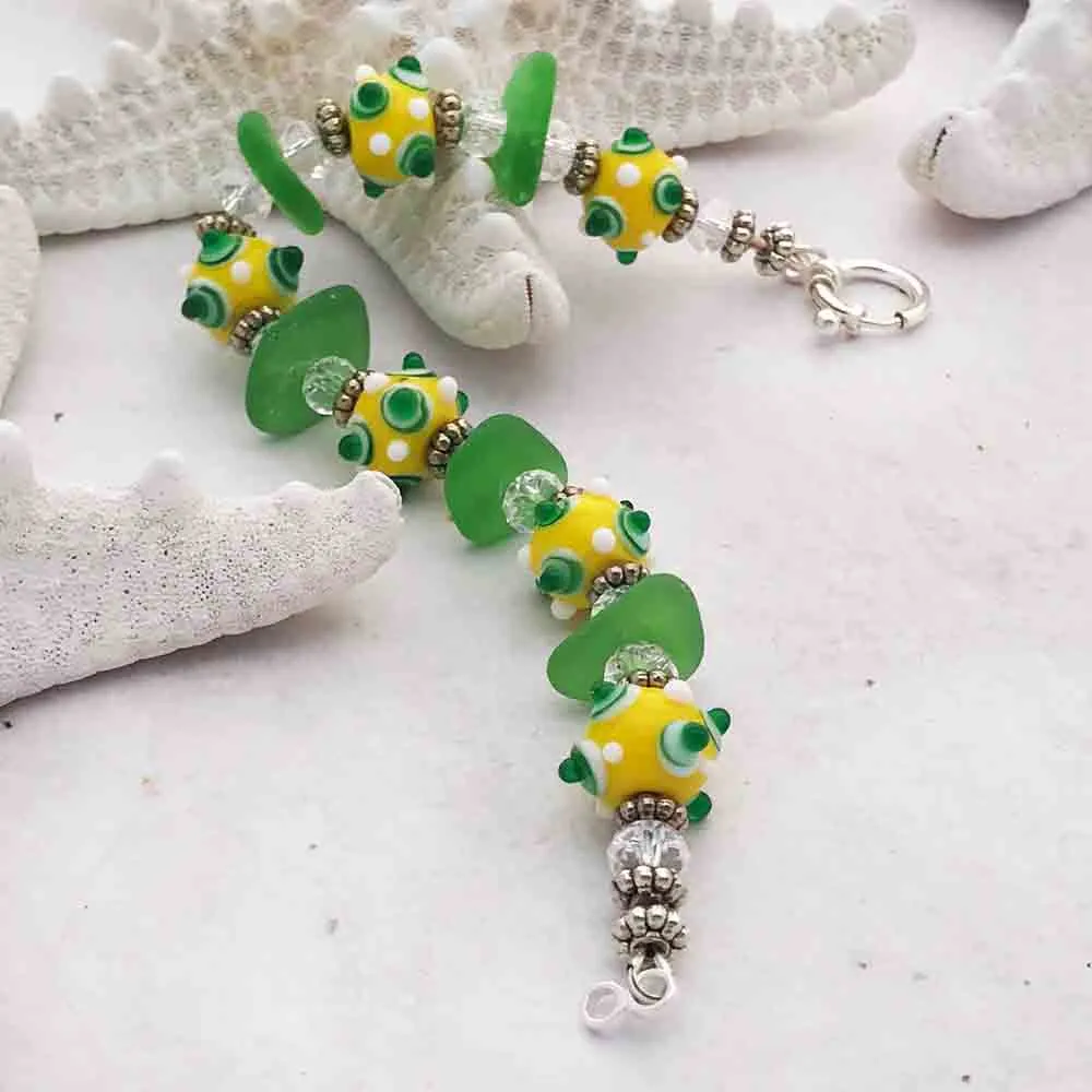 Kelly Green Sea Glass with Bright Yellow and Green Lampwork Glass Bracelet | #2019