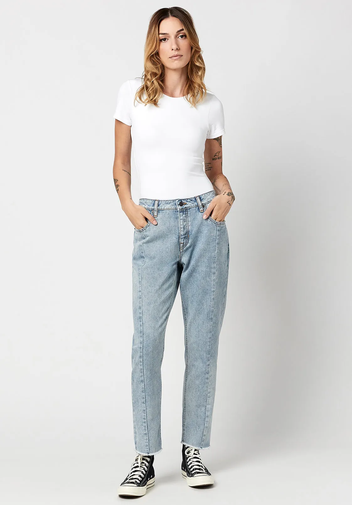 Relaxed Madison Boyfriend Women's Jeans with Raw Edge - BL15826