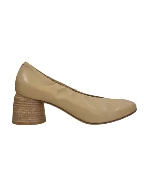 Round Toe Pump (Deserto/Natural)