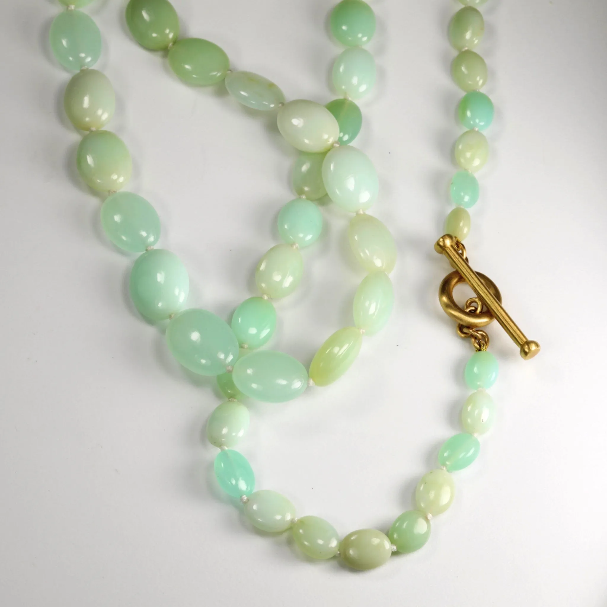 Smooth Oval Serbian Green Opal Beaded Necklace with 20K Gold Toggle Clasp